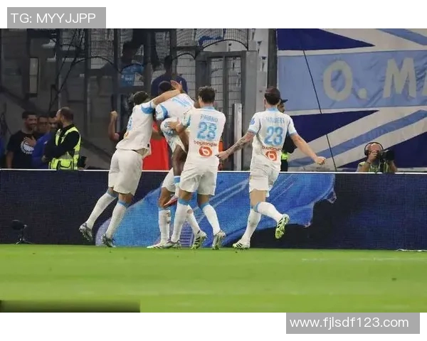 法甲赛场上助攻天才登贝莱展现惊人技术引发热议