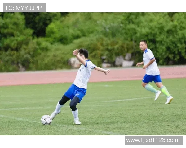 全面解析各大联赛赛事信息助您掌握足球动态与精彩瞬间