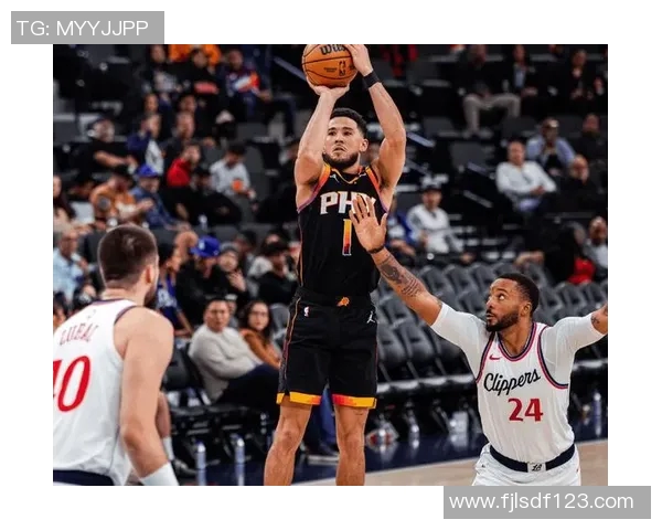 布克独得40分,太阳逆转击败快船——一场令人热血沸腾的篮球盛宴 布克独得40分,太阳逆转击败快船——一场令人热血沸腾的篮球盛宴